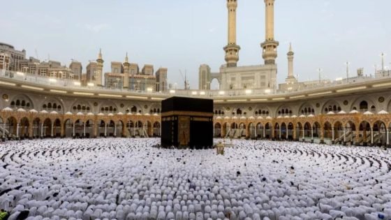 السعودية تُعزز إجراءات الحج بعقوبات مالية صارمة وترحيل المخالفين