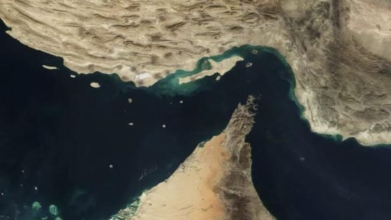 إيران تعلن فتح مضيق هرمز بشكل كامل
