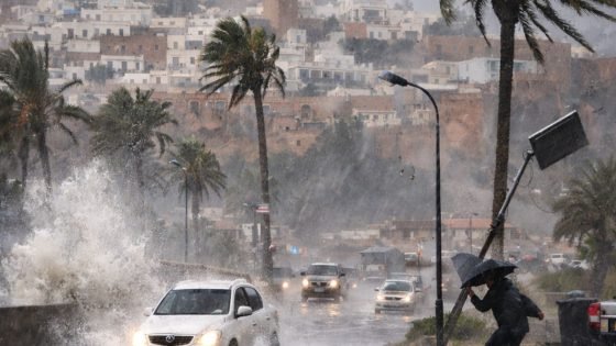 تقلبات جوية قوية وأمطار رعدية ورياح تضرب المغرب ومسؤول بالأرصاد يكشف التفاصيل
