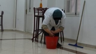 اعتصام مستمر لعمال الحراسة والنظافة بالمؤسسات التعليمية بتاوريرت