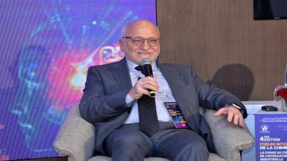 افتتاح الدورة الرابعة للمنتدى الدولي للكيمياء بحضور العالم رشيد اليزمي