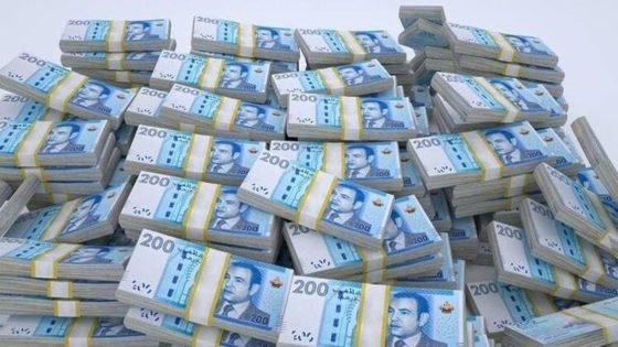 انخفاض عجز السيولة المصرفية إلى 148 مليار درهم