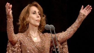 حقيقة وفاة الفنانة اللبنانية فيروز – صورة