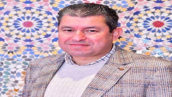 زوجة الصحافي محمد اليوبي تكسر الصمت: “نثق في العدالة… وما تعرض له زوجي كمين استهدف سمعته”