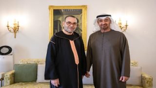 الملك محمد السادس يستقبل رئيس دولة الإمارات خلال زيارته للمغرب ويبحثان قضايا إقليمية ودولية