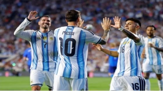 الأرجنتين تستعيد الصدارة في لائحة التصنيف العالمي لمنتخبات الرجال FIFA/Coca-Cola