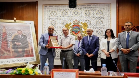 الصحافي جمال الدين بن العربي من وكالة المغرب العربي للأنباء يتوج بجائزة الصحافة البرلمانية لسنة 2026
