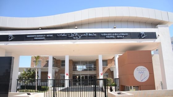 طلبة الدكتوراه بجامعة سطات يحتجون على إلغاء تسجيلهم قبل انتهاء آجال إعادة التسجيل 