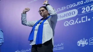 المنصوري تستحضر رضا والدتها وترد على خصوم "البام"