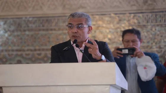 الاتحاد الاشتراكي يرفع سقف برنامجه الانتخابي بشعار "التنمية العادلة"