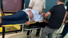 رئيس جماعة إيموزار كندر مصطفى لخصم يتلقى العلاج بعد تسمم مفاجئ