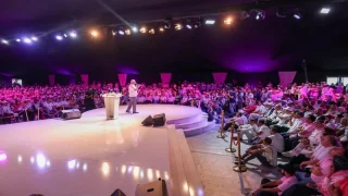 4650 شابا يتقدمون بطلبات للانضمام إلى حزب الاستقلال