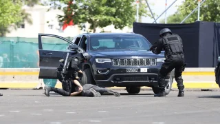 توقيف مواطن ليبي بمدينة بوزنيقة ضمن أمر دولي بإلقاء القبض: تفاصيل عملية التنسيق الأمني بين المغرب وليبيا