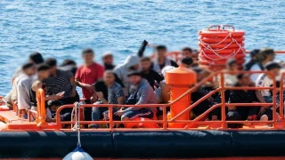 سواحل أكادير تشهد تصاعد هجرات غير نظامية نحو جزيرة لانزاروتي عبر ست عمليات في أسبوع واحد