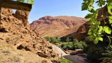 الطقس بالمغرب الخميس: حرارة متوسطة في الغرب وسوس، وزخات رعدية في الأطلس والصحراء