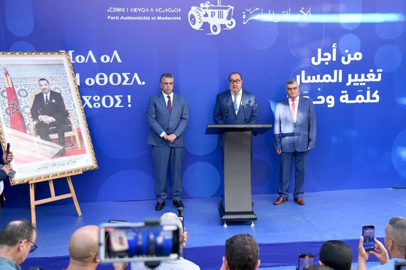 شكر ينقل عرض المنصوري إلى قيادة الاتحاد.. وتفتح باب المشاركة الحكومية بعد نقاشات حاسمة